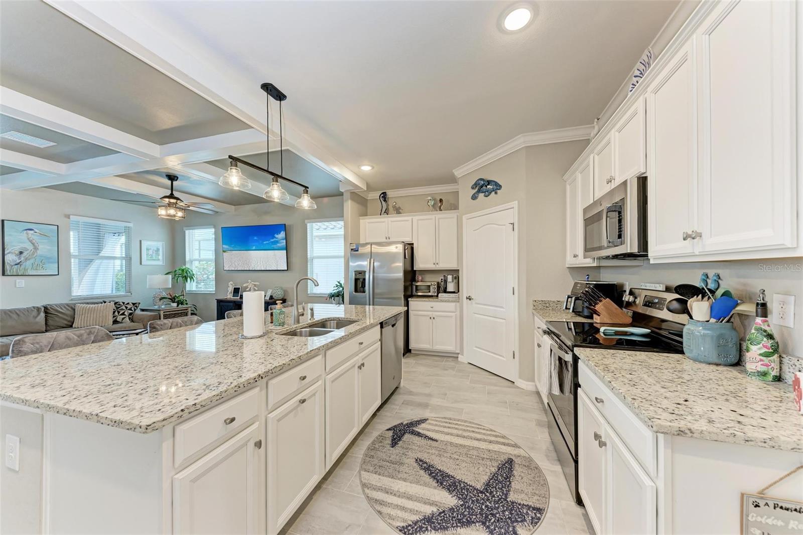 15169 SPANISH POINT DR, PORT CHARLOTTE, FL, 33981