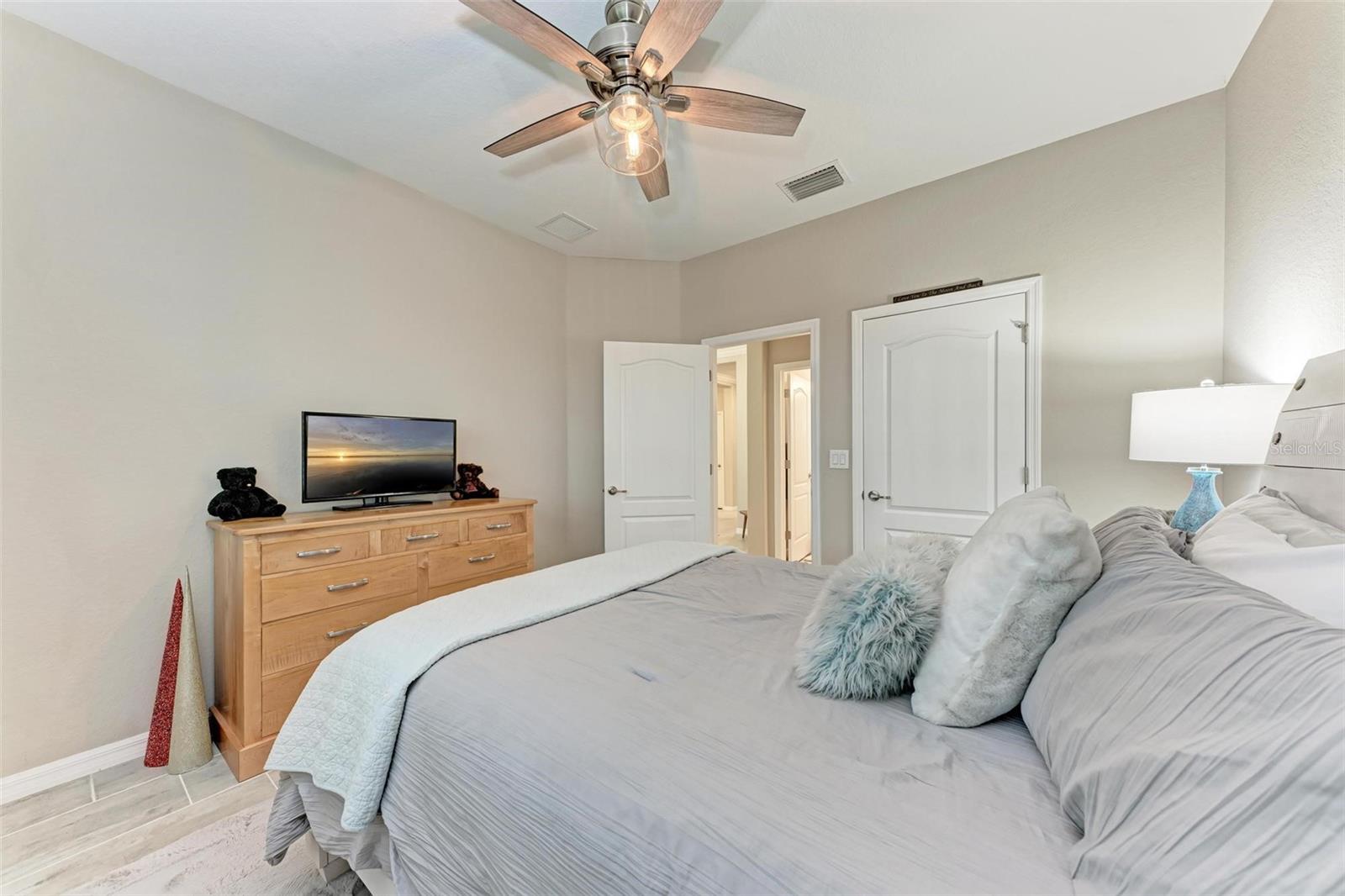 15169 SPANISH POINT DR, PORT CHARLOTTE, FL, 33981