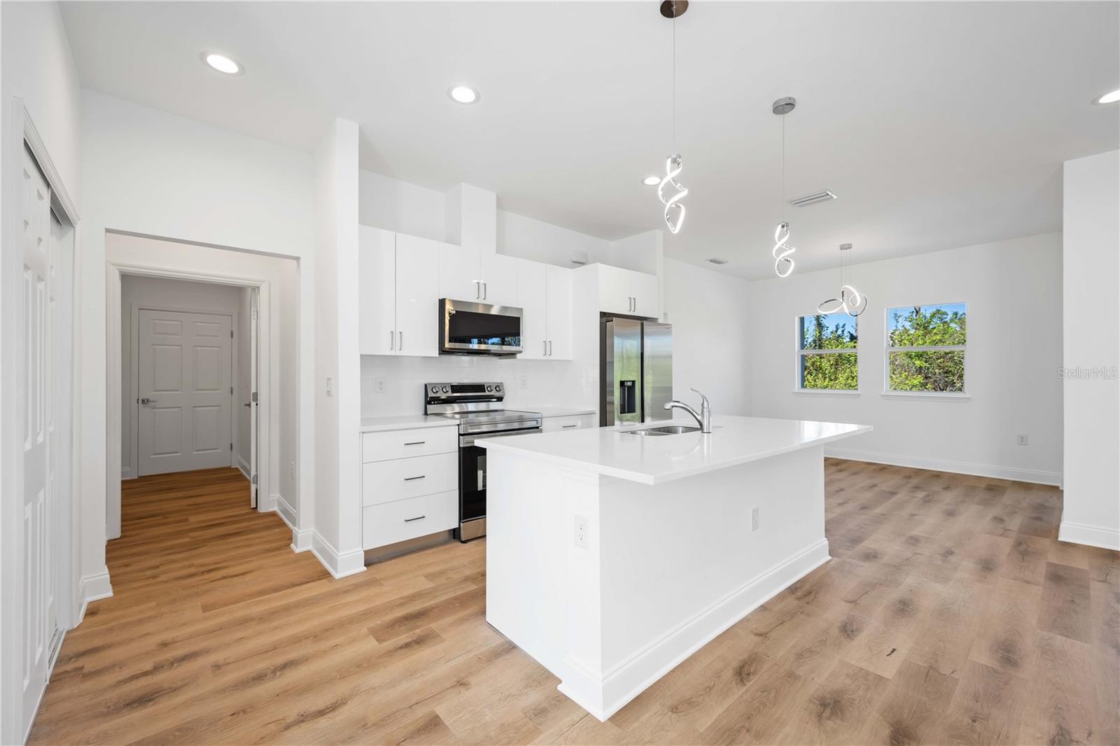 9333 HIALEAH TER, PORT CHARLOTTE, FL, 33981