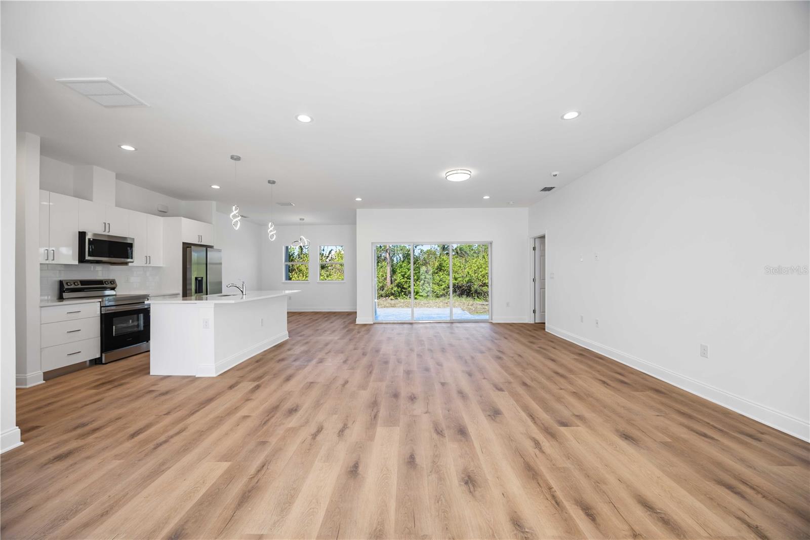 9333 HIALEAH TER, PORT CHARLOTTE, FL, 33981