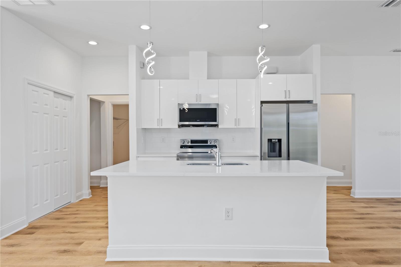 9333 HIALEAH TER, PORT CHARLOTTE, FL, 33981