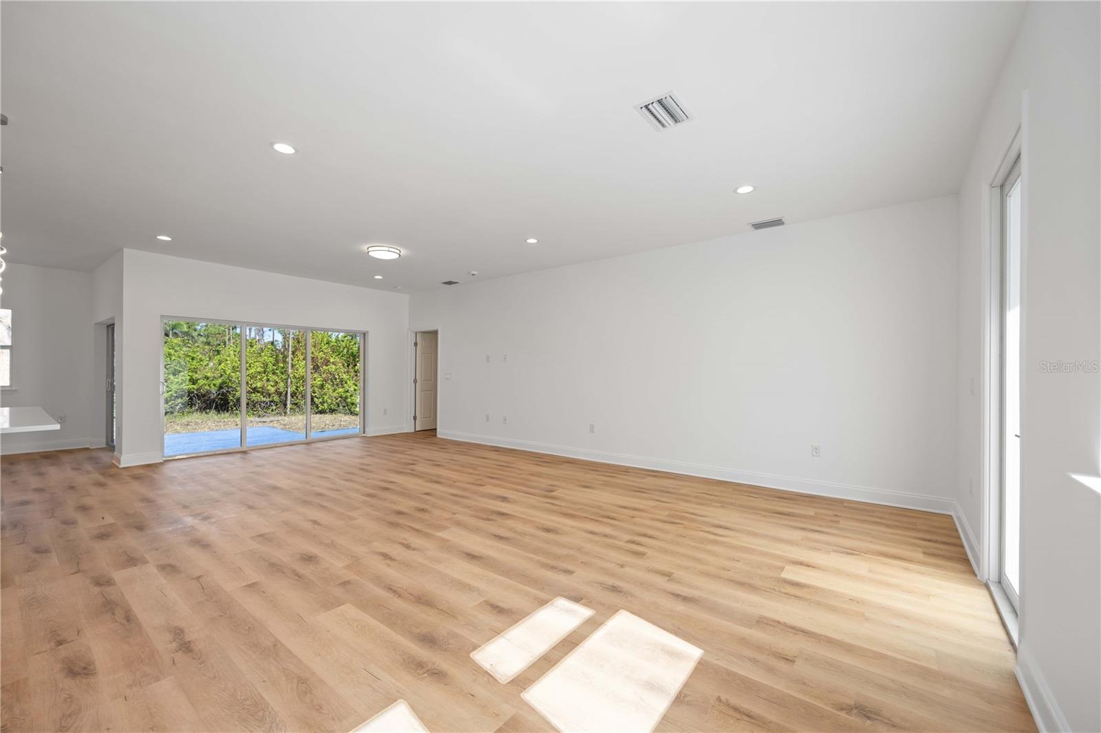 9333 HIALEAH TER, PORT CHARLOTTE, FL, 33981