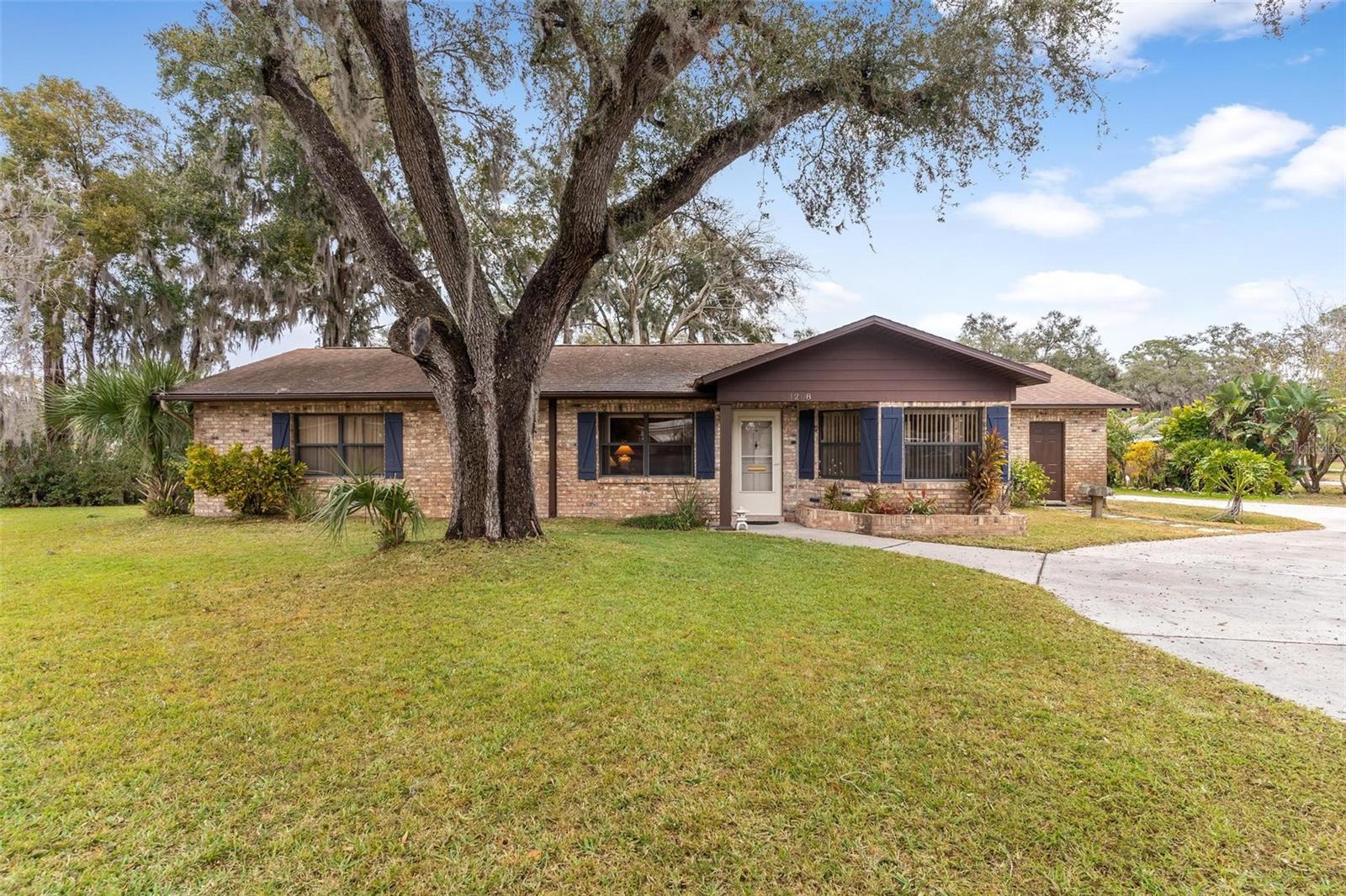 1208 GIBSON ST, LEESBURG, FL, 34748