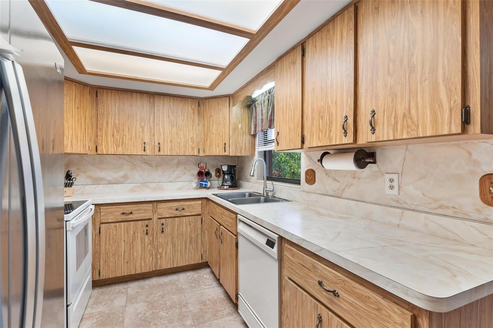 1208 GIBSON ST, LEESBURG, FL, 34748