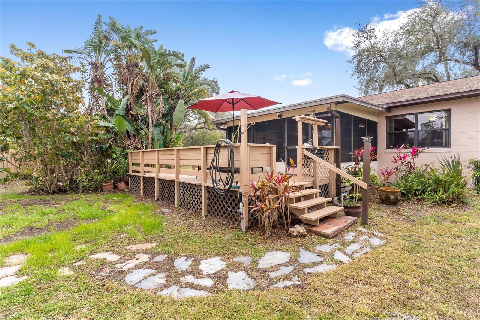 1208 GIBSON ST, LEESBURG, FL, 34748