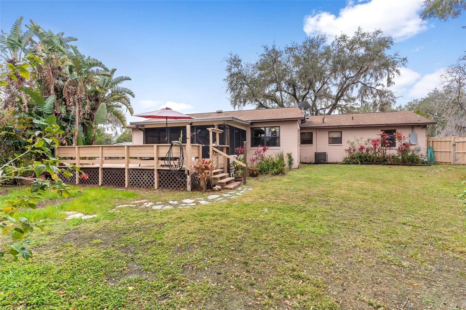 1208 GIBSON ST, LEESBURG, FL, 34748