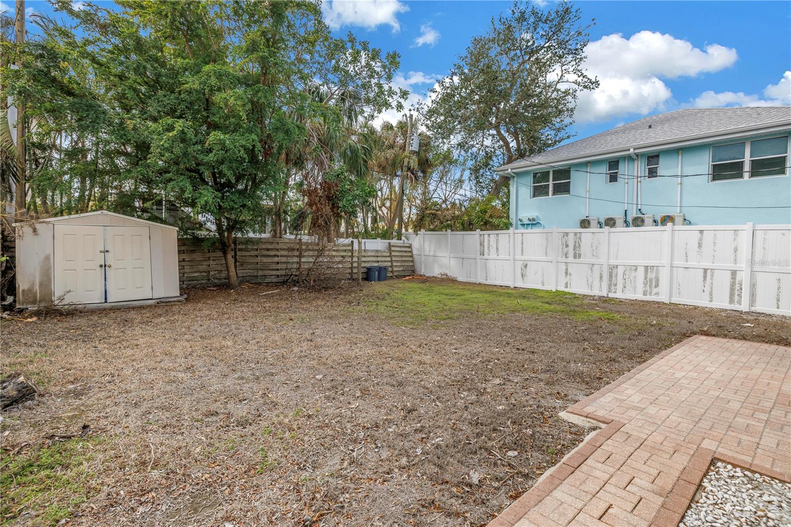 554 CANAL RD, SARASOTA, FL, 34242