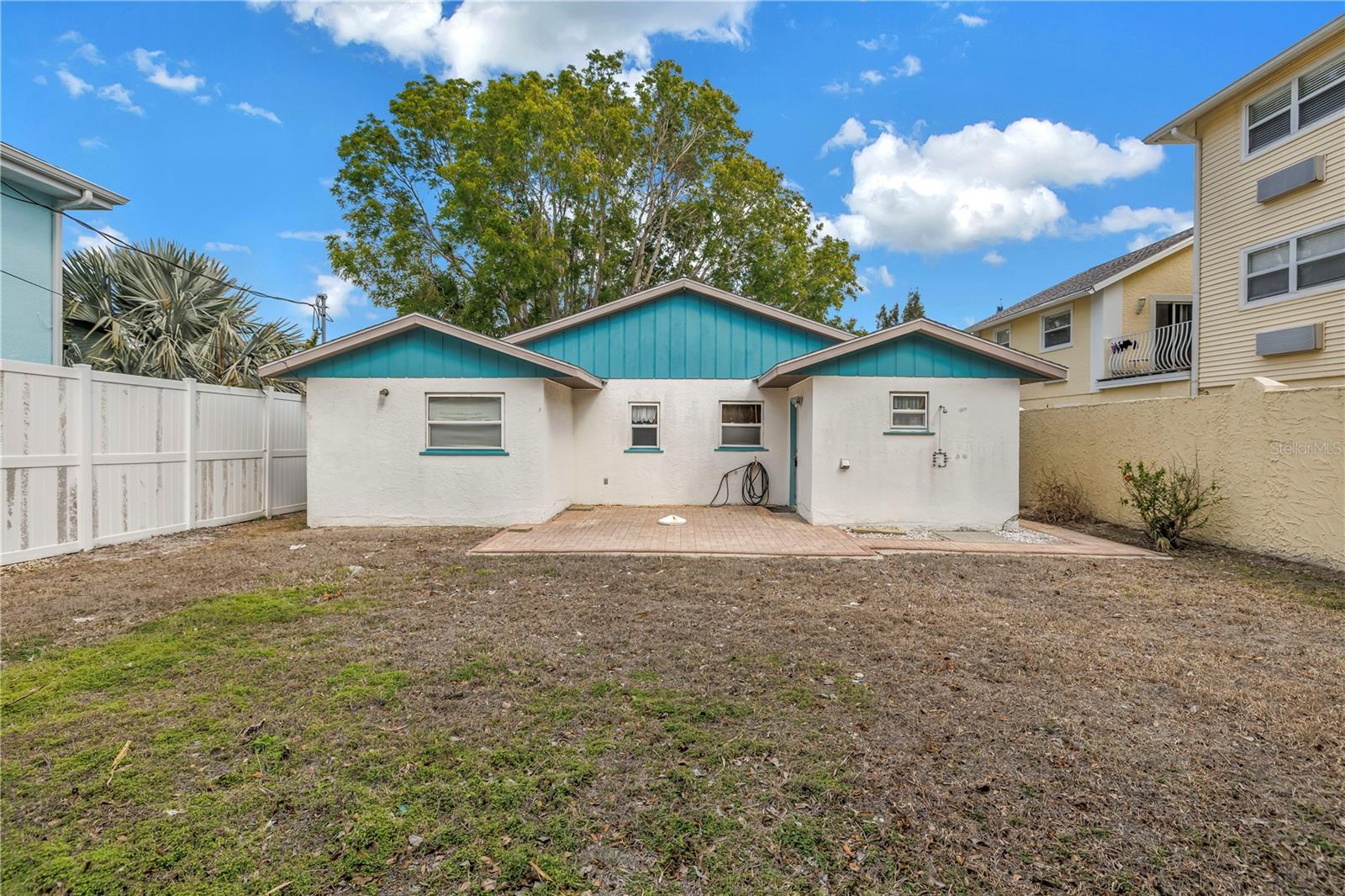 554 CANAL RD, SARASOTA, FL, 34242