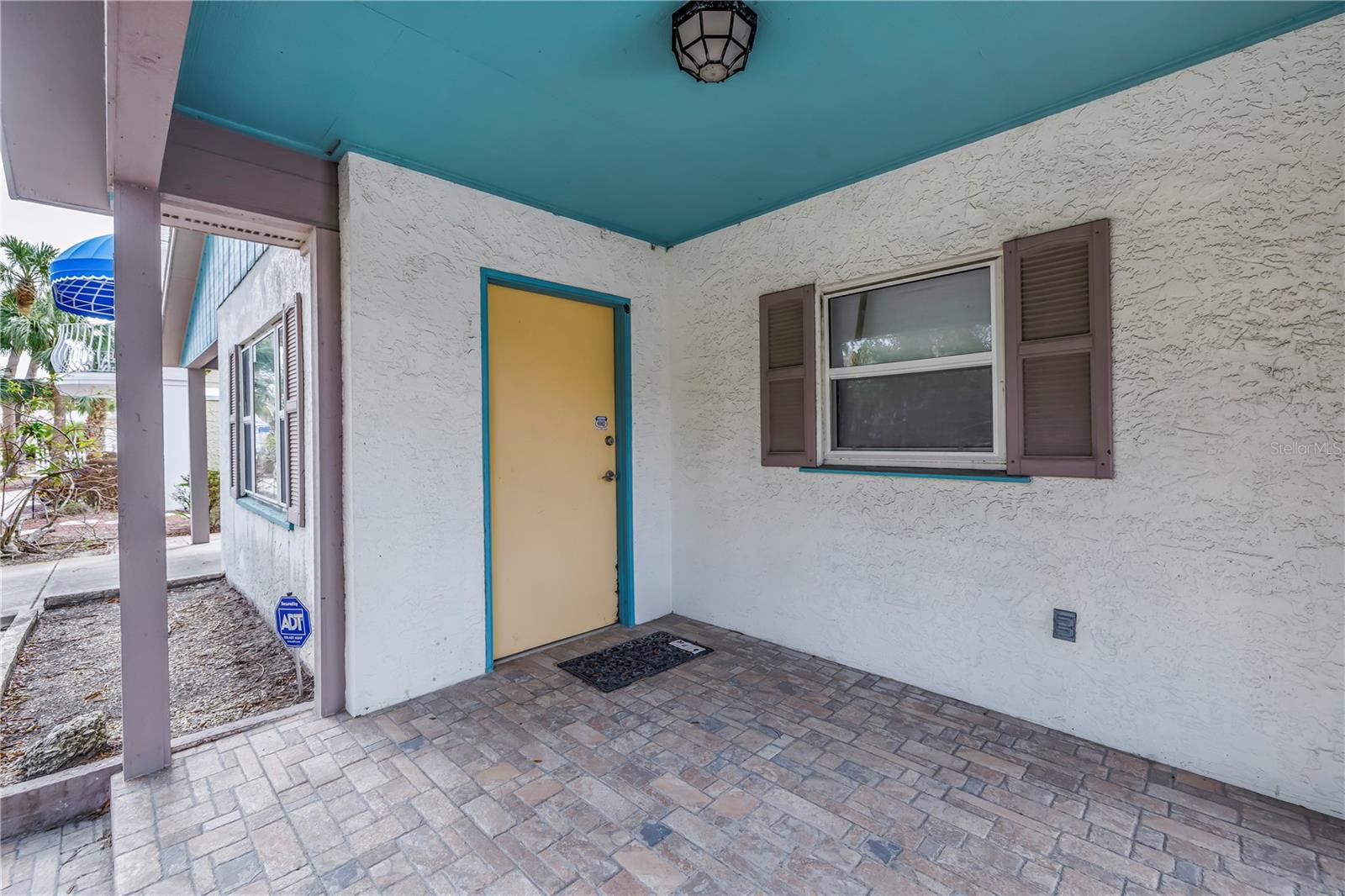 554 CANAL RD, SARASOTA, FL, 34242