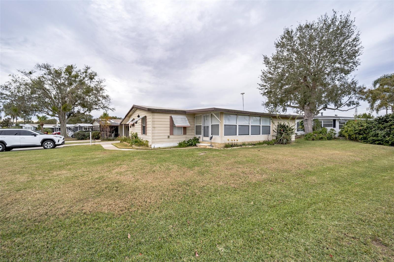 6055 GRAND OAKS DR SE, WINTER HAVEN, FL, 33884