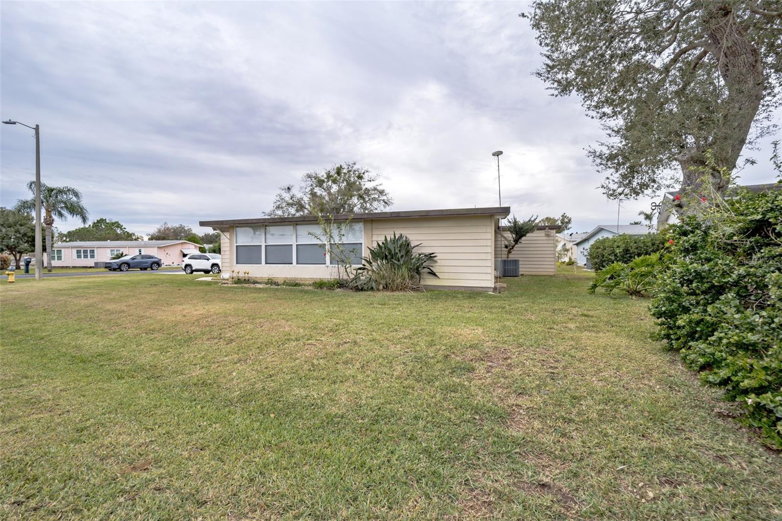 6055 GRAND OAKS DR SE, WINTER HAVEN, FL, 33884