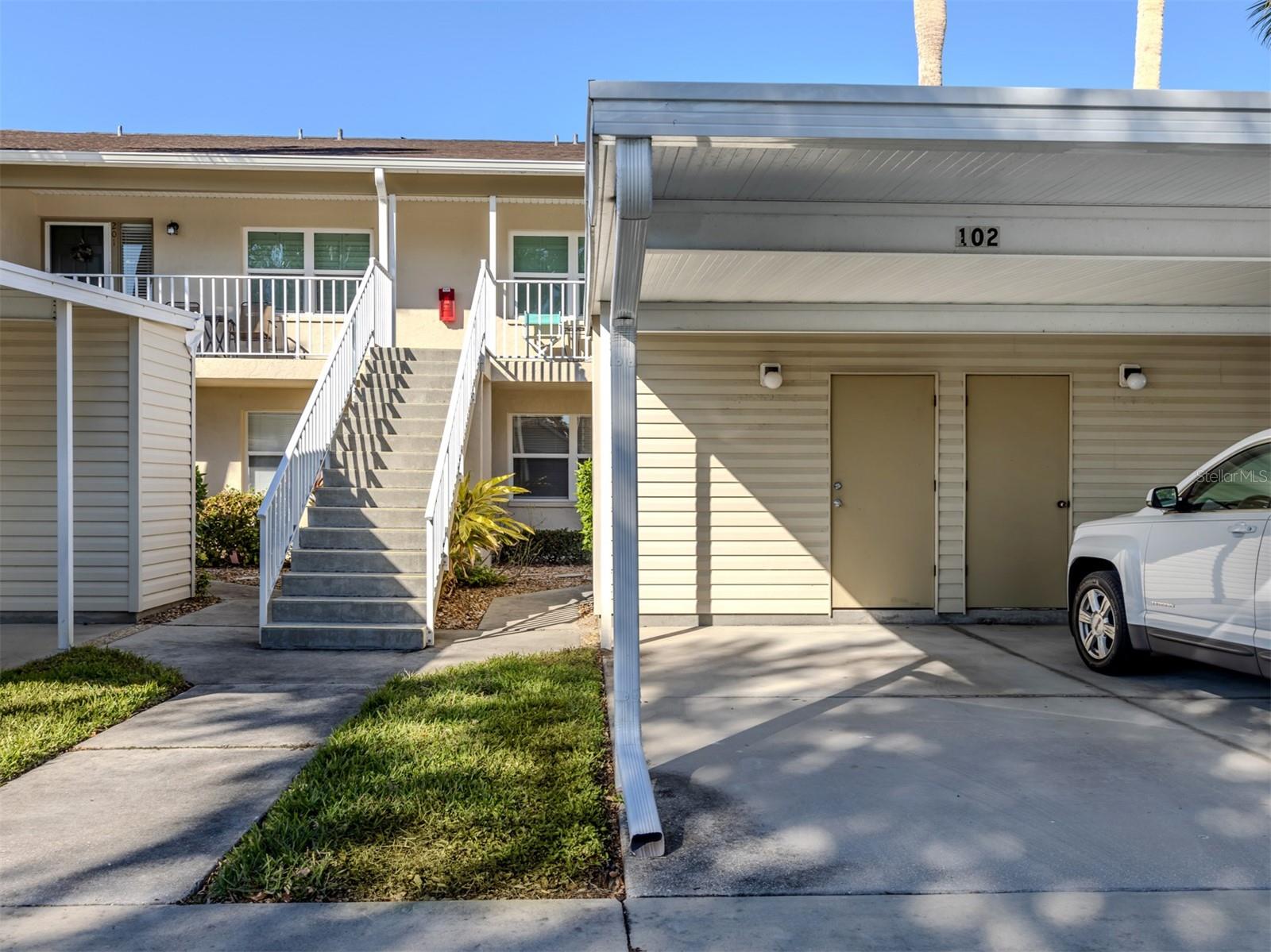 801 WATERSIDE DR #102, VENICE, FL, 34285