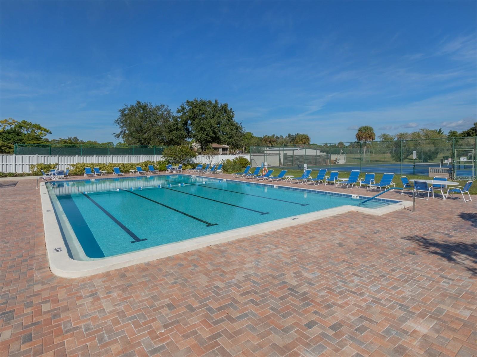 801 WATERSIDE DR #102, VENICE, FL, 34285