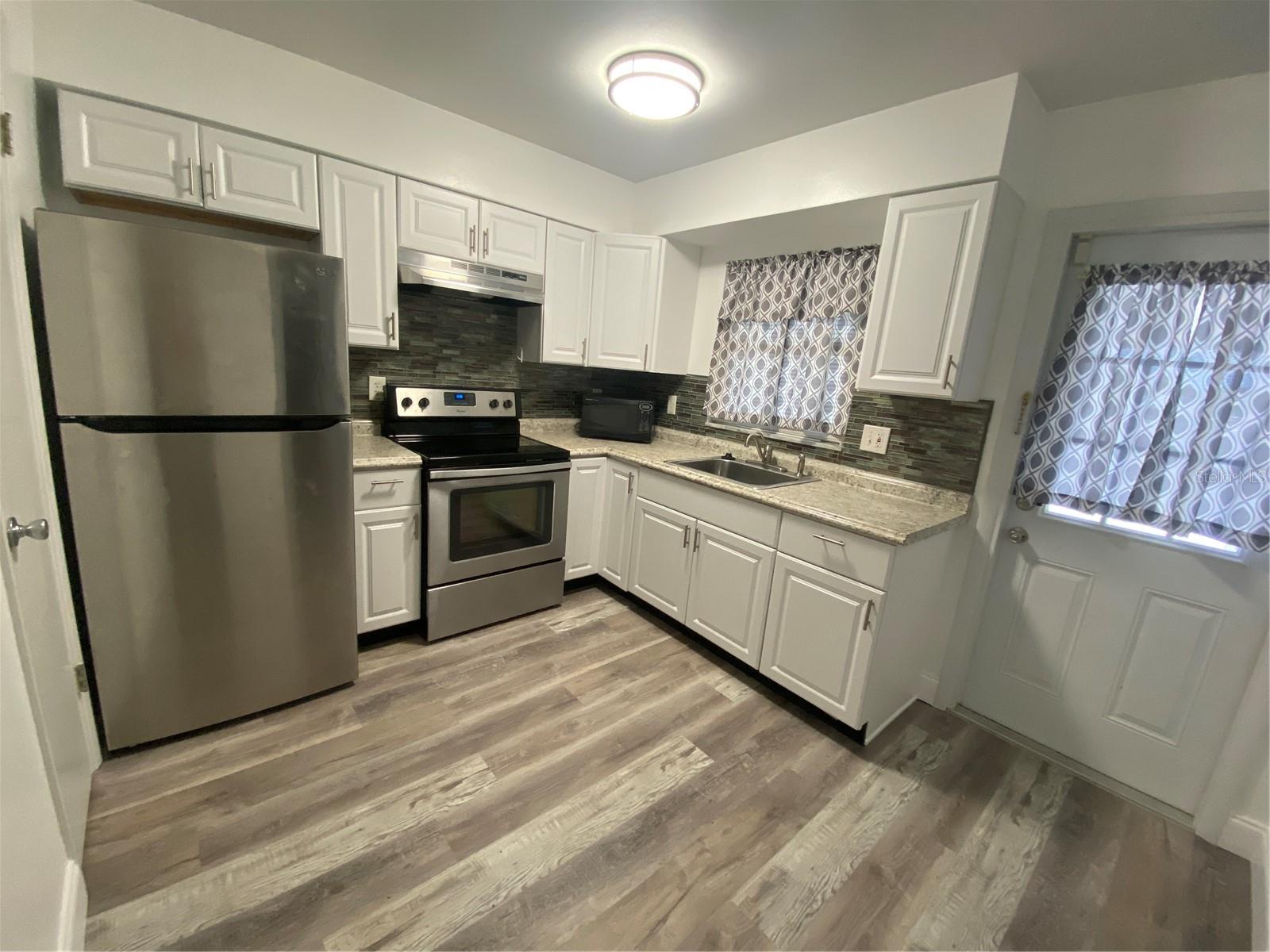 883 SKY LOCH DR S, DUNEDIN, FL, 34698