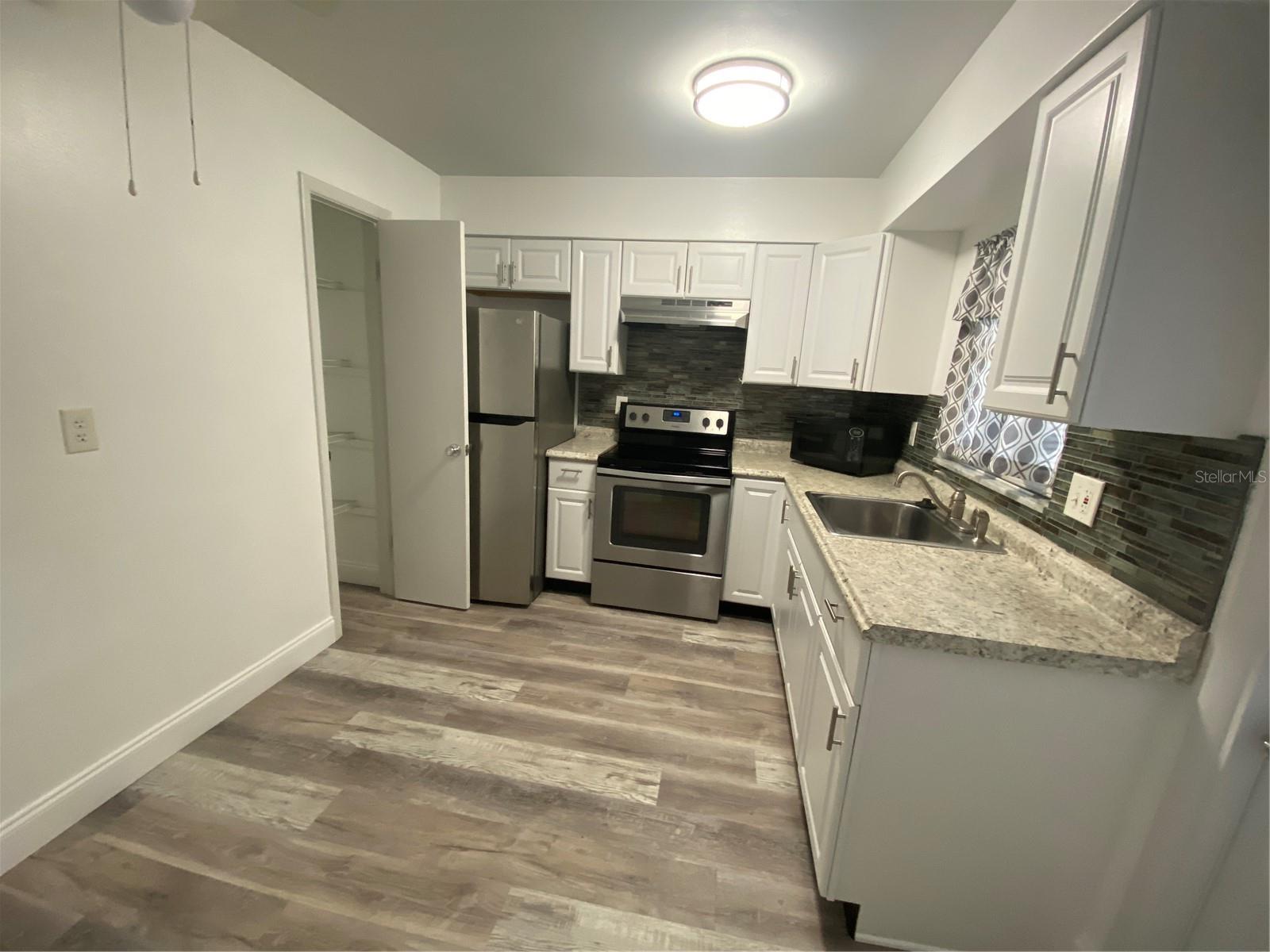 883 SKY LOCH DR S, DUNEDIN, FL, 34698