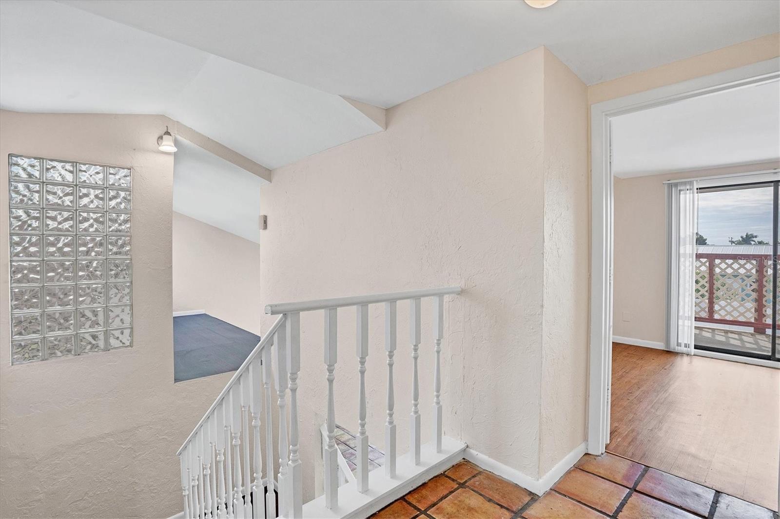 1930 VISCAYA PKWY, CAPE CORAL, FL, 33990