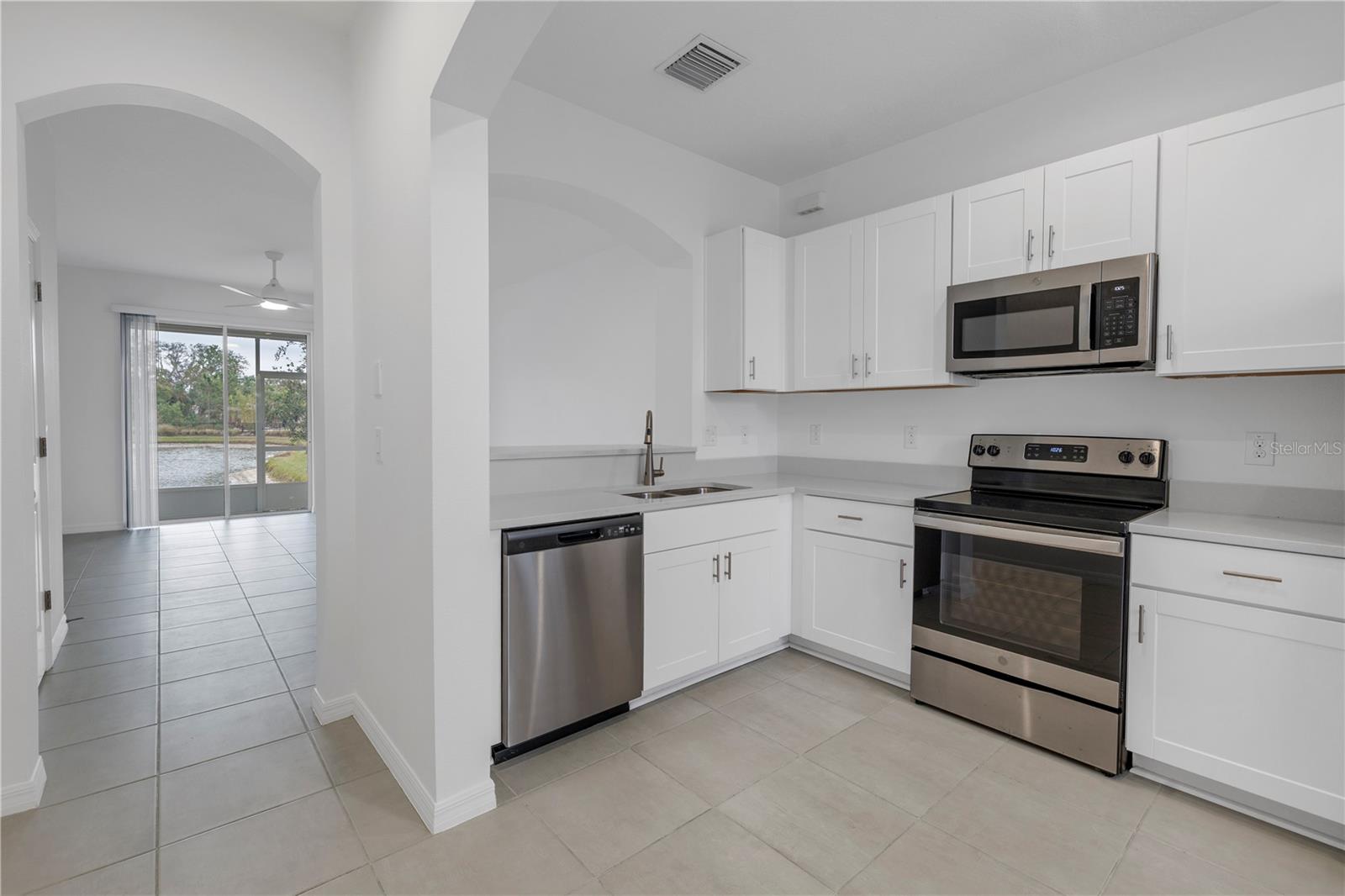 6111 FAIRMONT LN, PALMETTO, FL, 34221