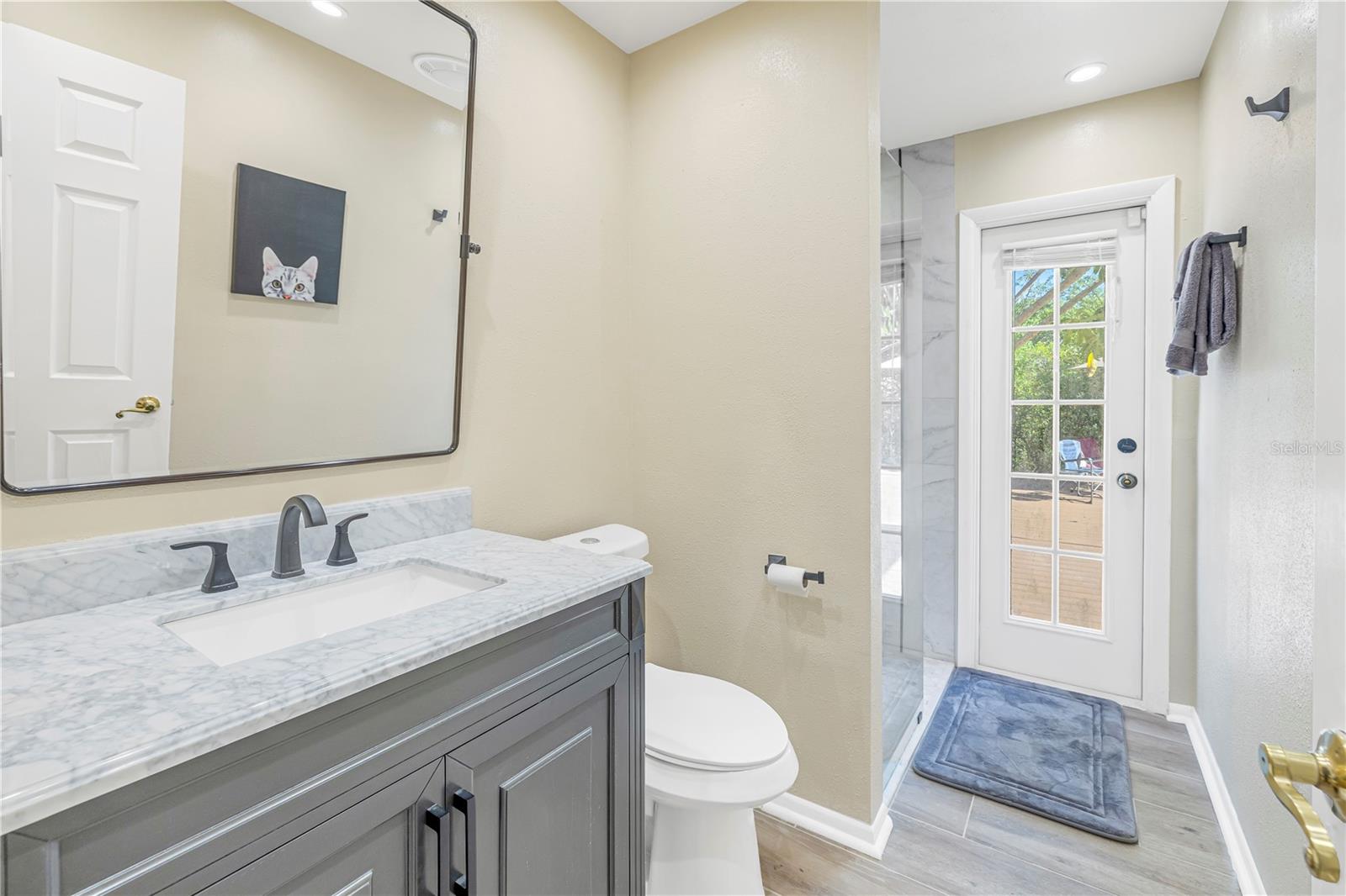 752 TROPICAL CIR, SARASOTA, FL, 34242