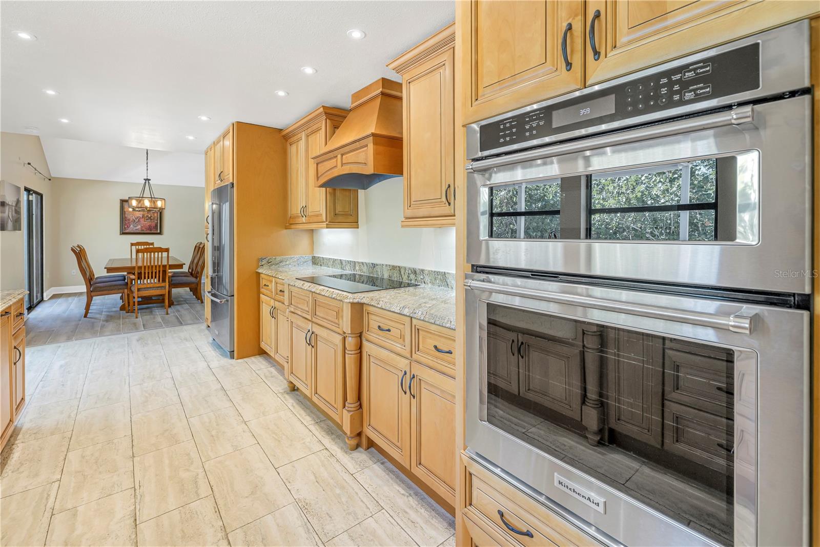 752 TROPICAL CIR, SARASOTA, FL, 34242