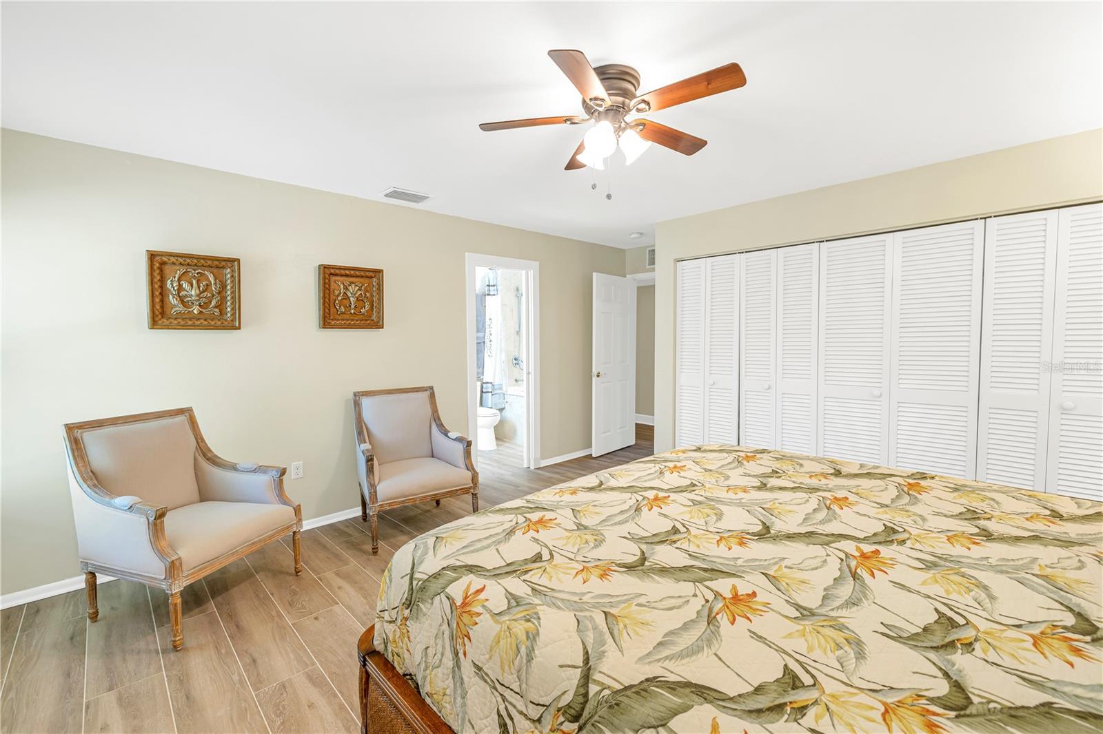 752 TROPICAL CIR, SARASOTA, FL, 34242