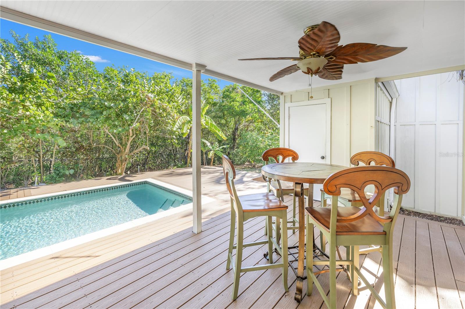 752 TROPICAL CIR, SARASOTA, FL, 34242