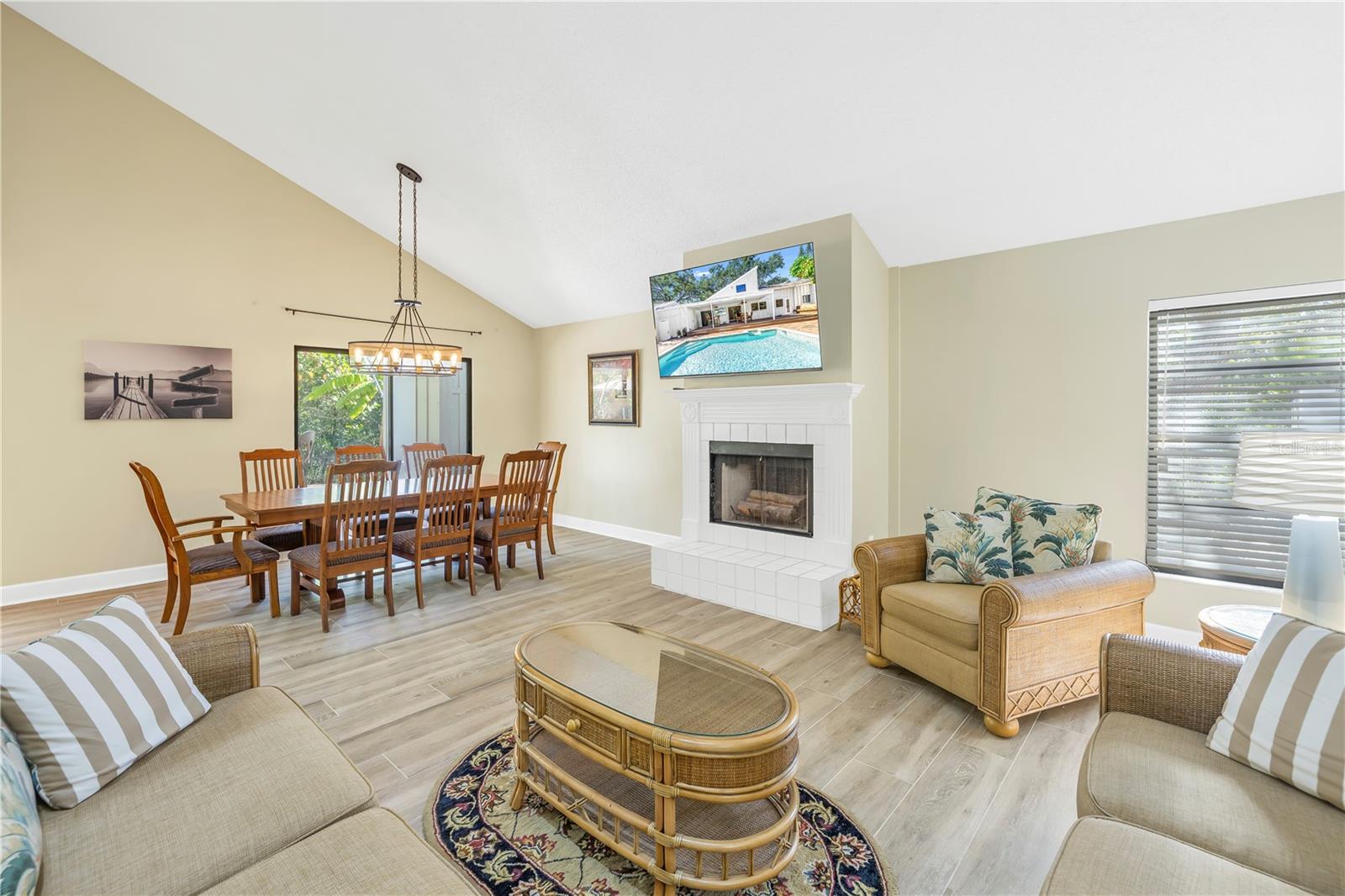 752 TROPICAL CIR, SARASOTA, FL, 34242