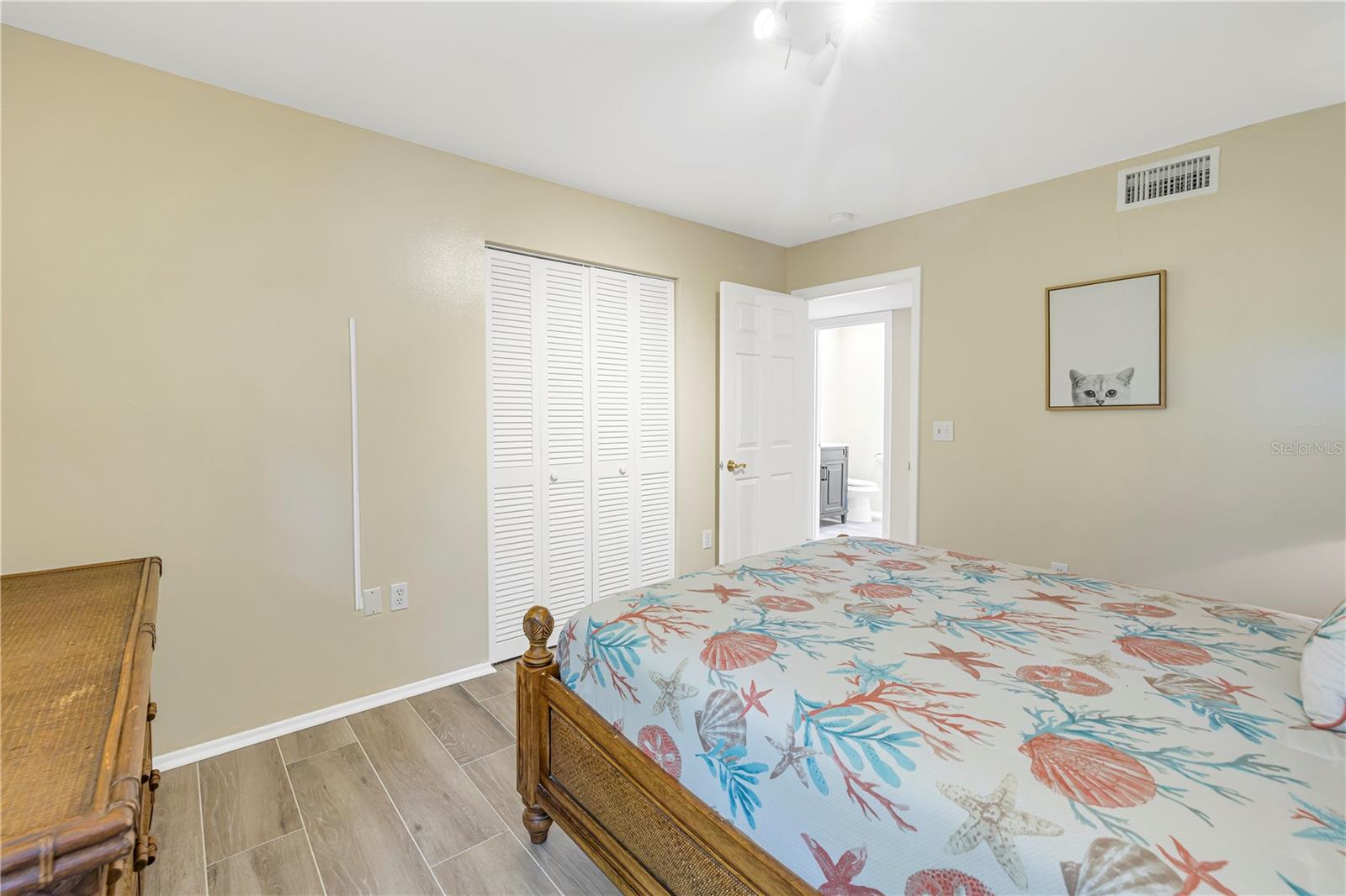752 TROPICAL CIR, SARASOTA, FL, 34242