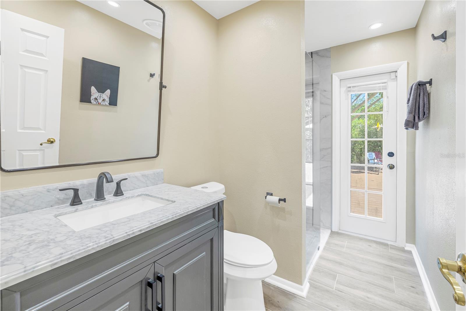 752 TROPICAL CIR, SARASOTA, FL, 34242