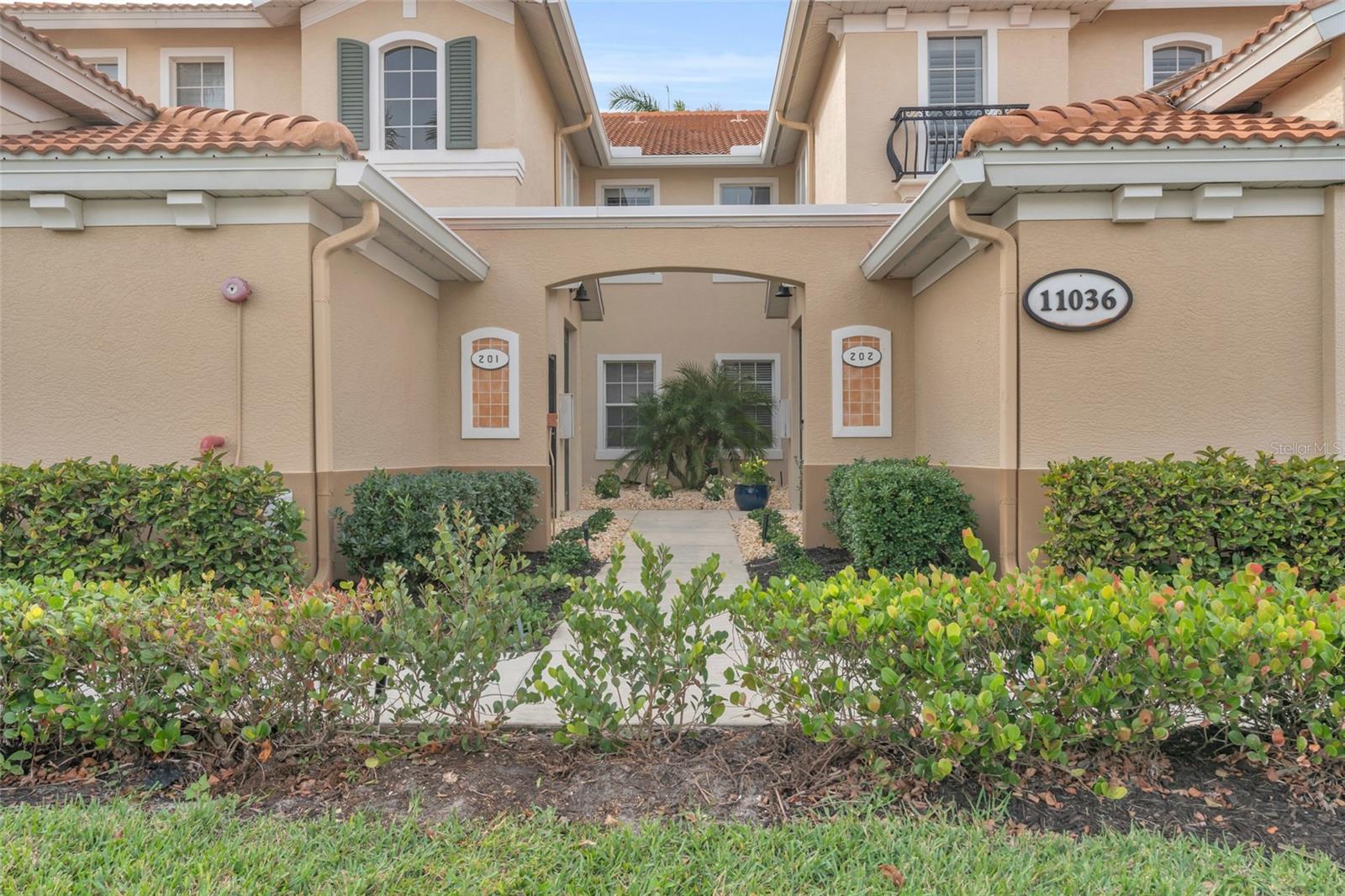 11036 HARBOUR YACHT CT #202, FORT MYERS, FL, 33908