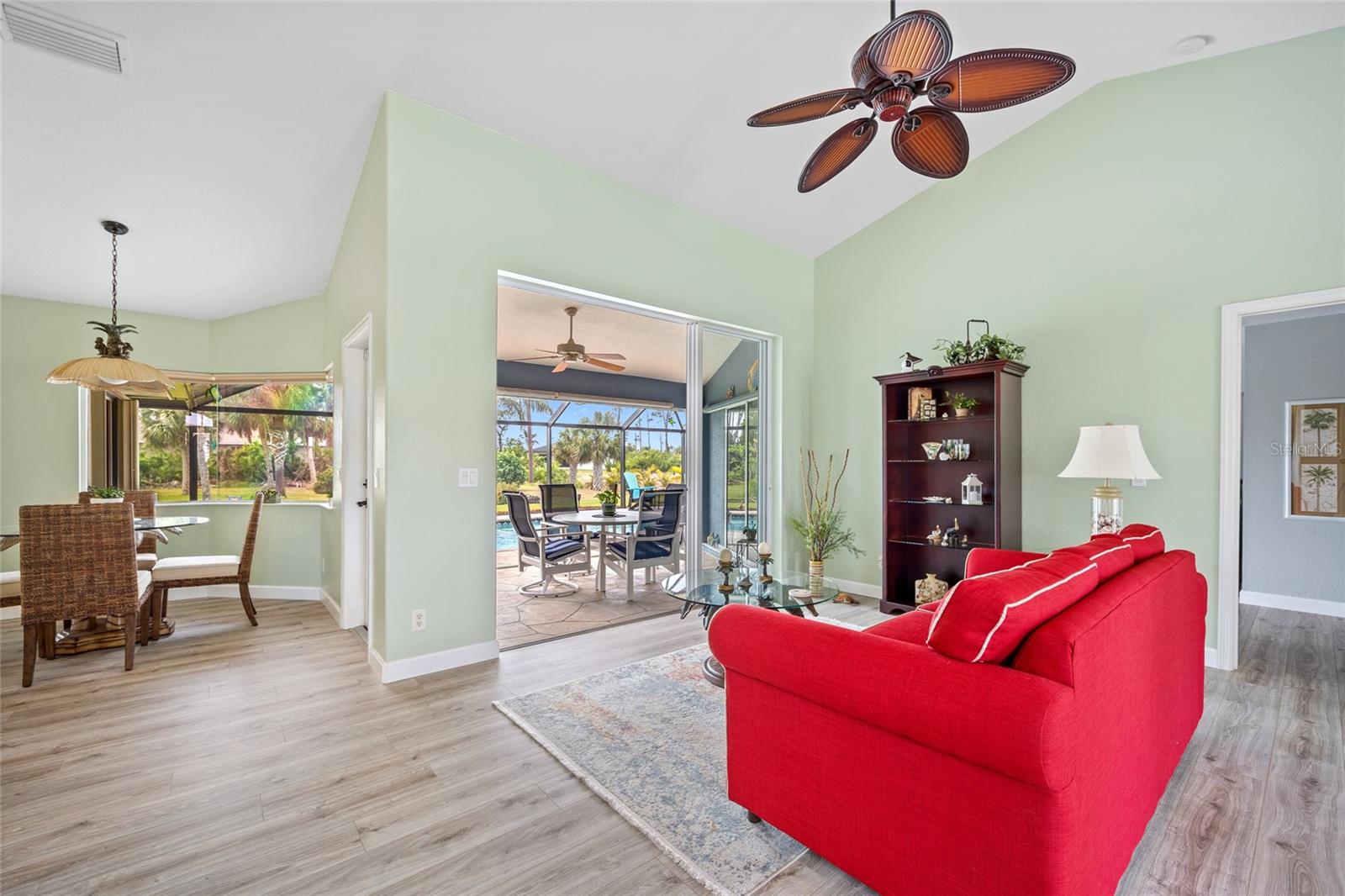 124 BEAU RIVAGE DR, ROTONDA WEST, FL, 33947