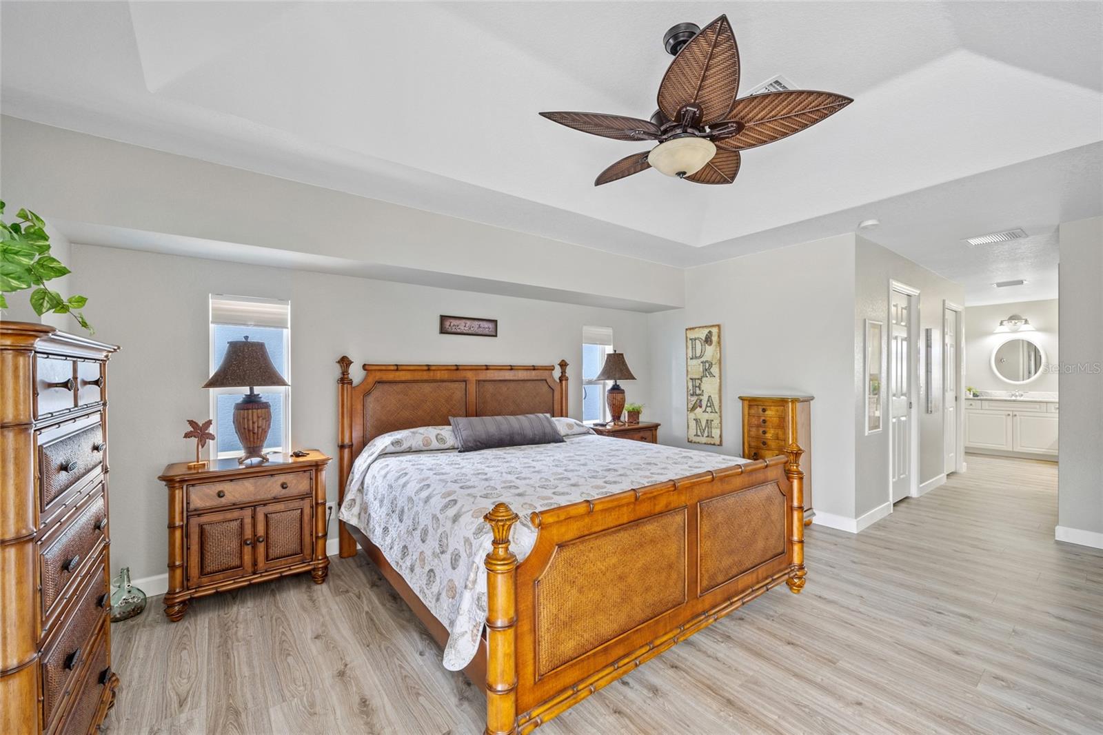 124 BEAU RIVAGE DR, ROTONDA WEST, FL, 33947