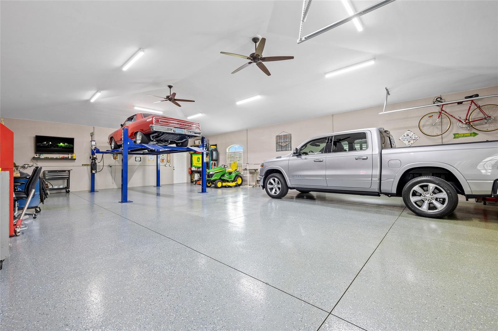 124 BEAU RIVAGE DR, ROTONDA WEST, FL, 33947