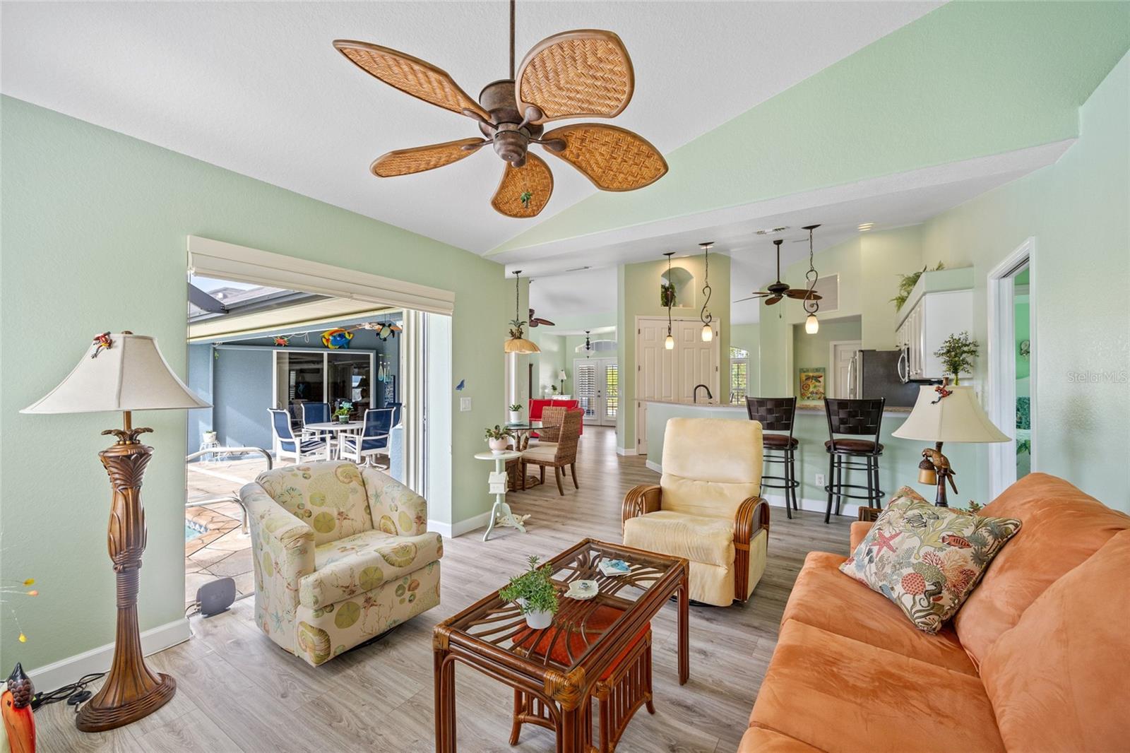 124 BEAU RIVAGE DR, ROTONDA WEST, FL, 33947