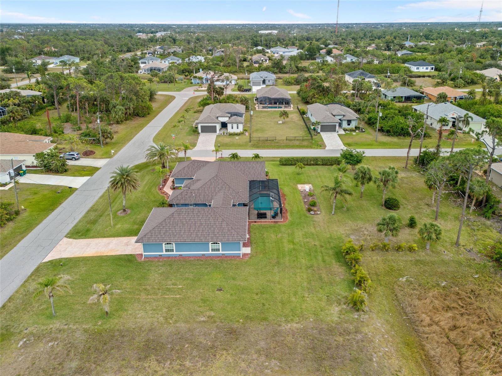 124 BEAU RIVAGE DR, ROTONDA WEST, FL, 33947