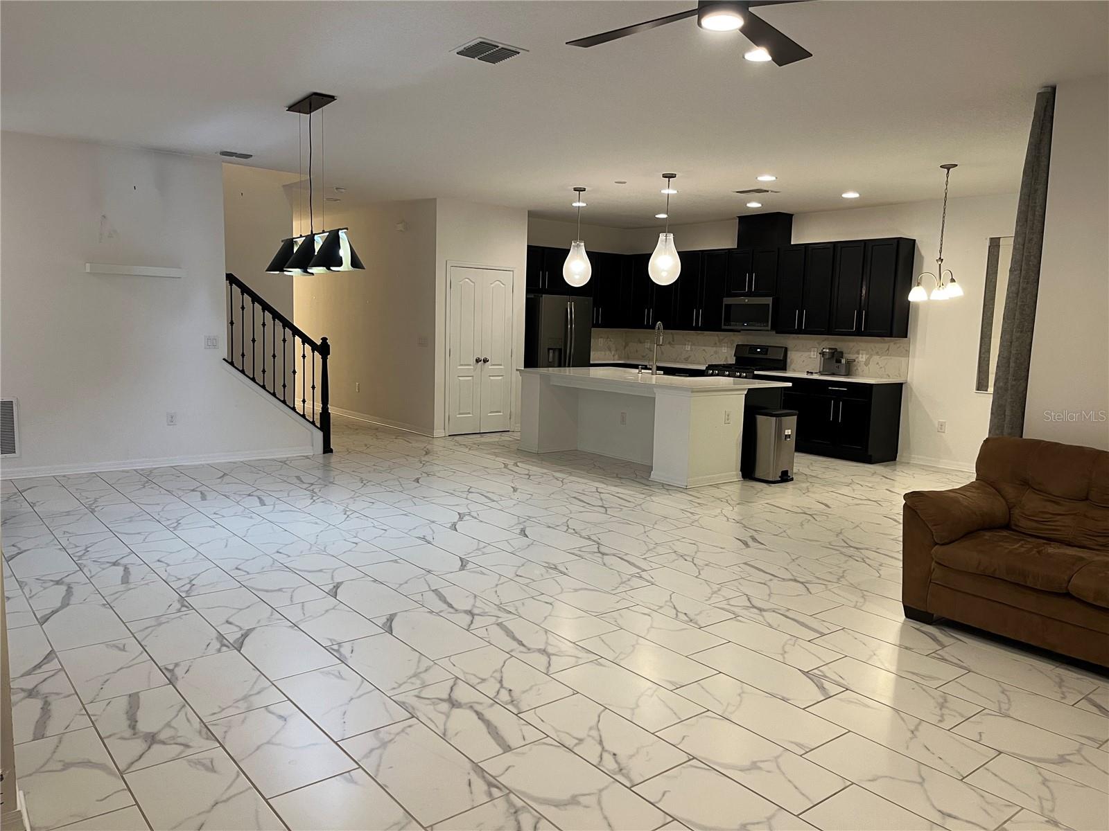 RIVIERA BELLA UN 5, DEBARY, FL, 32713
