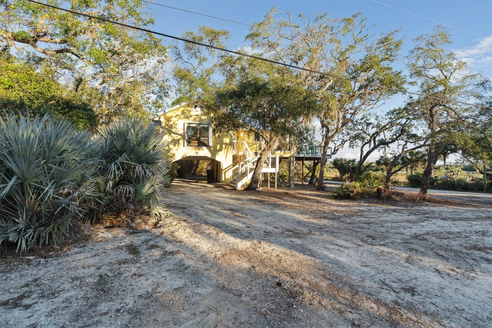 12631 HODGSON AVE, CEDAR KEY, FL, 32625