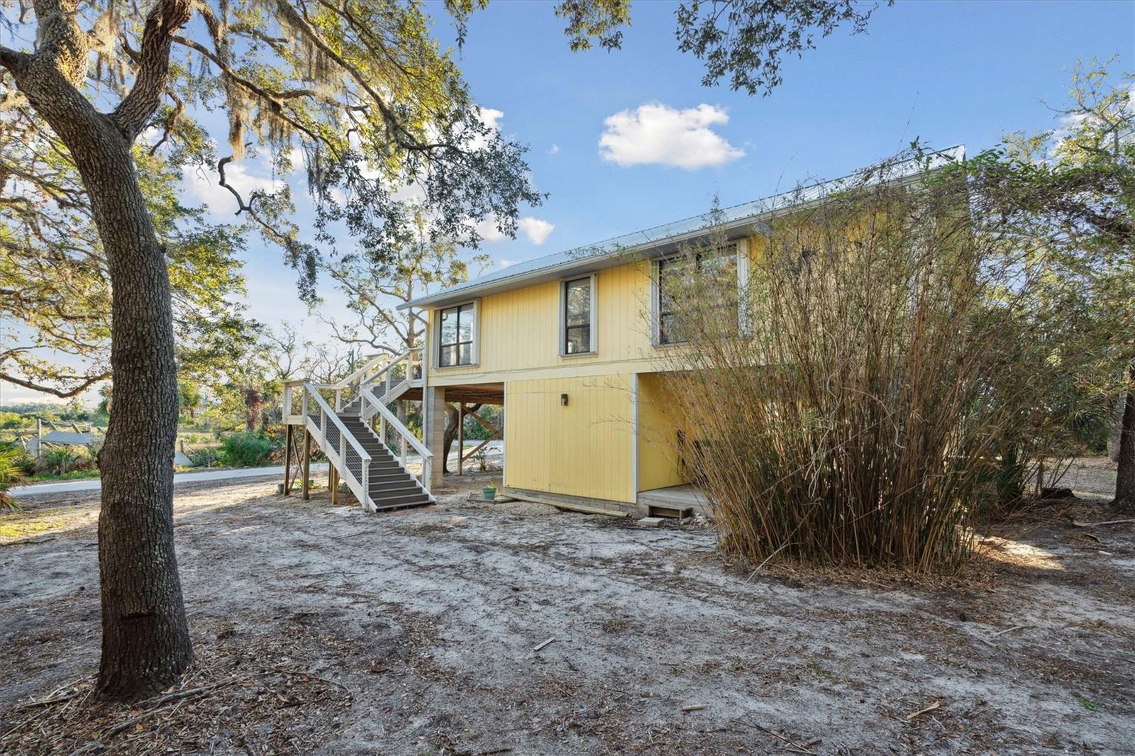 12631 HODGSON AVE, CEDAR KEY, FL, 32625