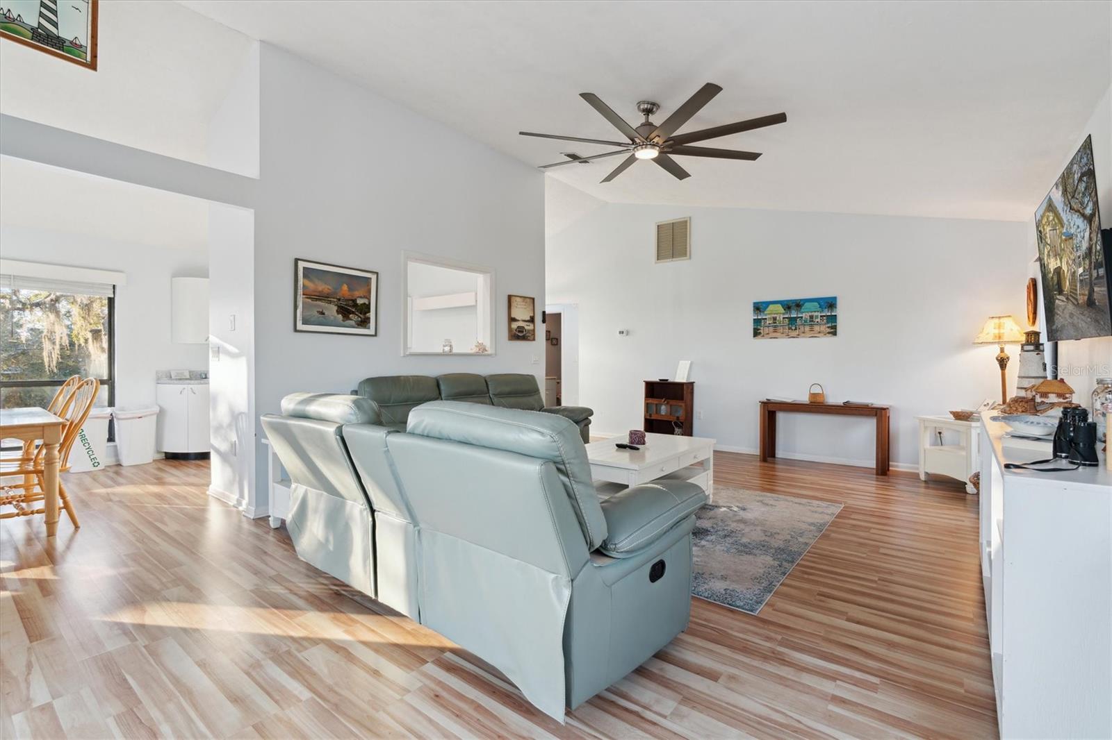 12631 HODGSON AVE, CEDAR KEY, FL, 32625