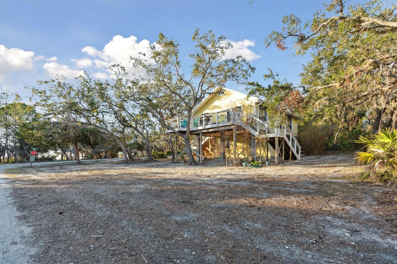 12631 HODGSON AVE, CEDAR KEY, FL, 32625