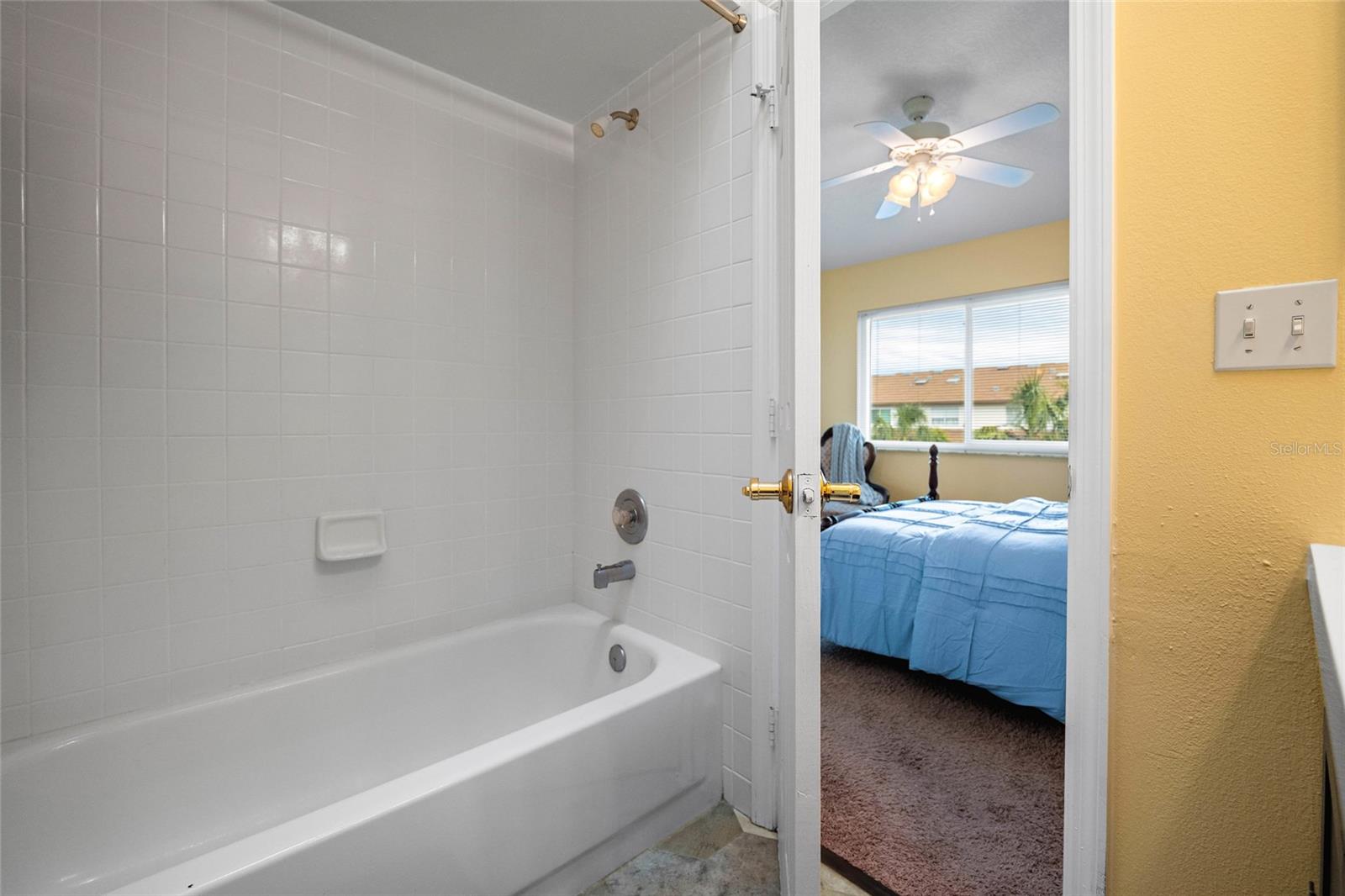 274 MADEIRA CIR, ST PETERSBURG, FL, 33715