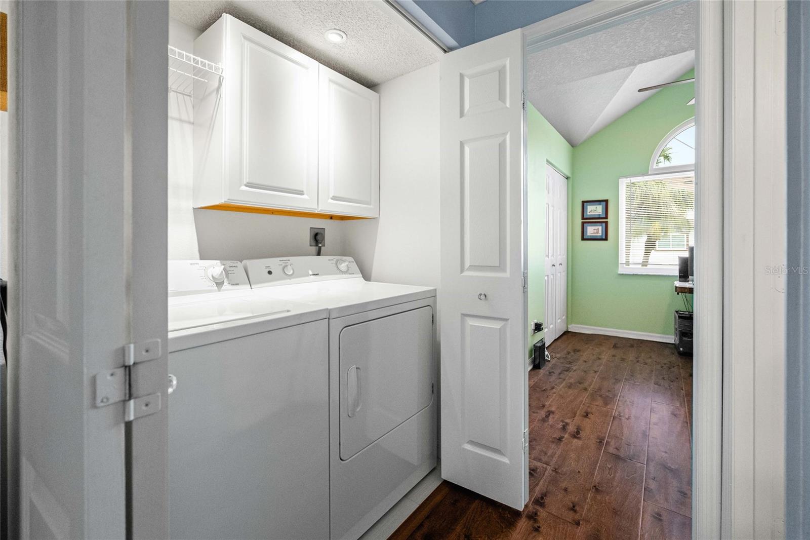 274 MADEIRA CIR, ST PETERSBURG, FL, 33715