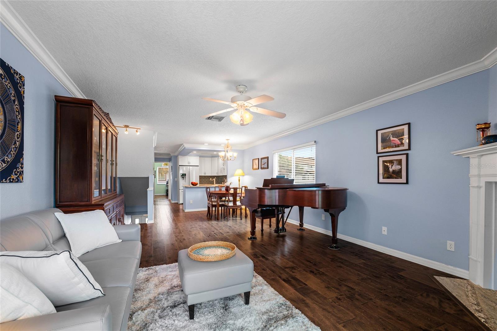 274 MADEIRA CIR, ST PETERSBURG, FL, 33715