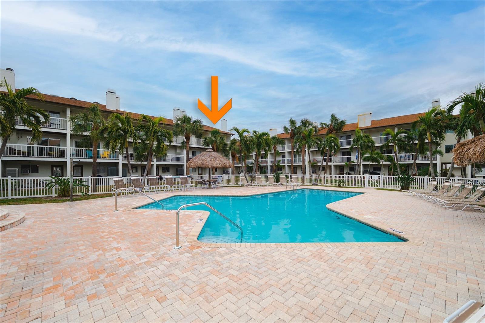 274 MADEIRA CIR, ST PETERSBURG, FL, 33715