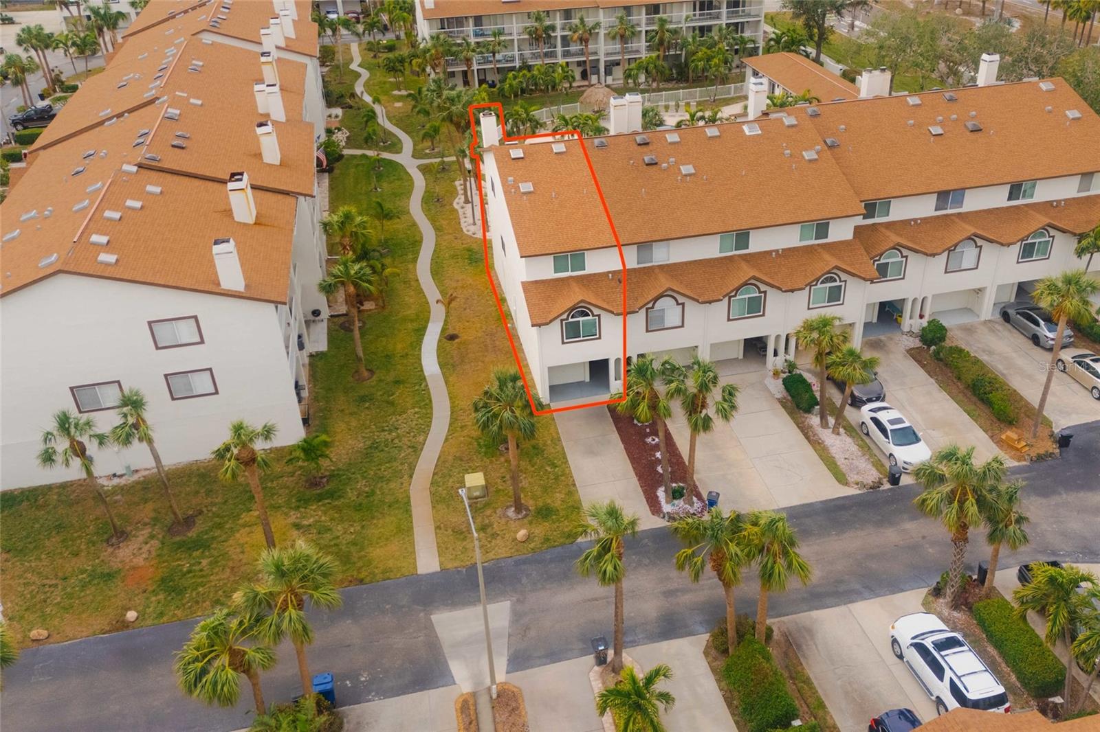 274 MADEIRA CIR, ST PETERSBURG, FL, 33715