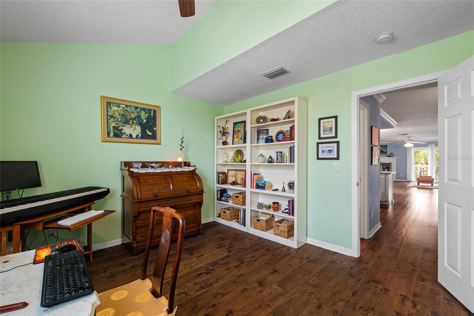 274 MADEIRA CIR, ST PETERSBURG, FL, 33715