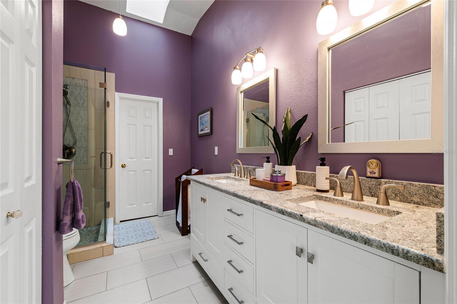 274 MADEIRA CIR, ST PETERSBURG, FL, 33715