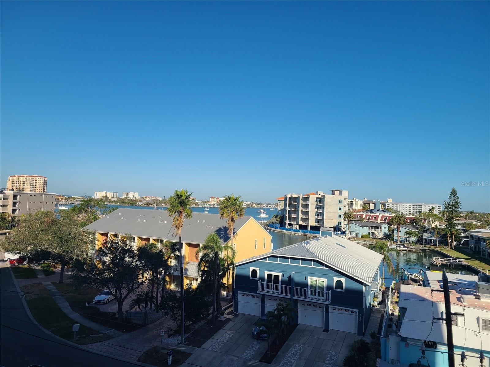 255 DOLPHIN PT #511, CLEARWATER BEACH, FL, 33767