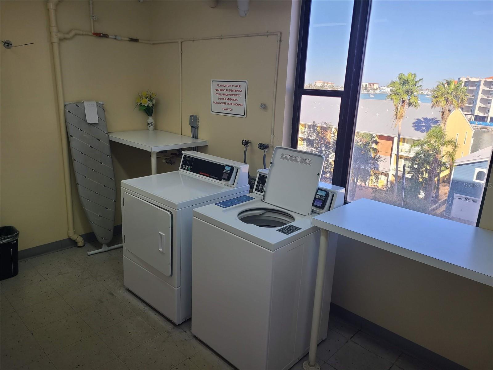 255 DOLPHIN PT #511, CLEARWATER BEACH, FL, 33767