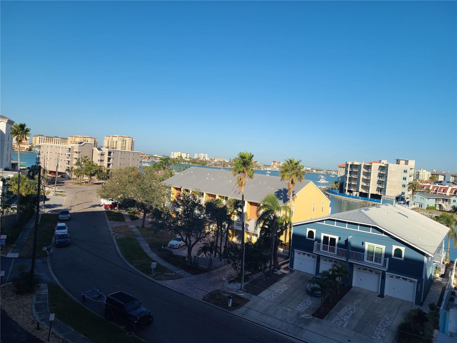 255 DOLPHIN PT #511, CLEARWATER BEACH, FL, 33767