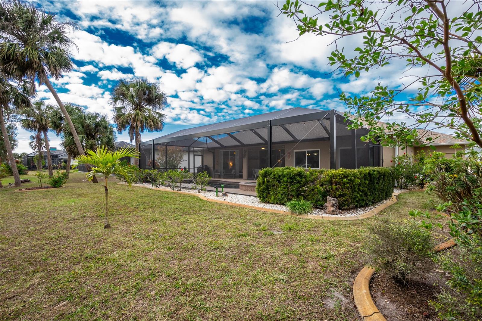 594 ROTONDA CIR, ROTONDA WEST, FL, 33947